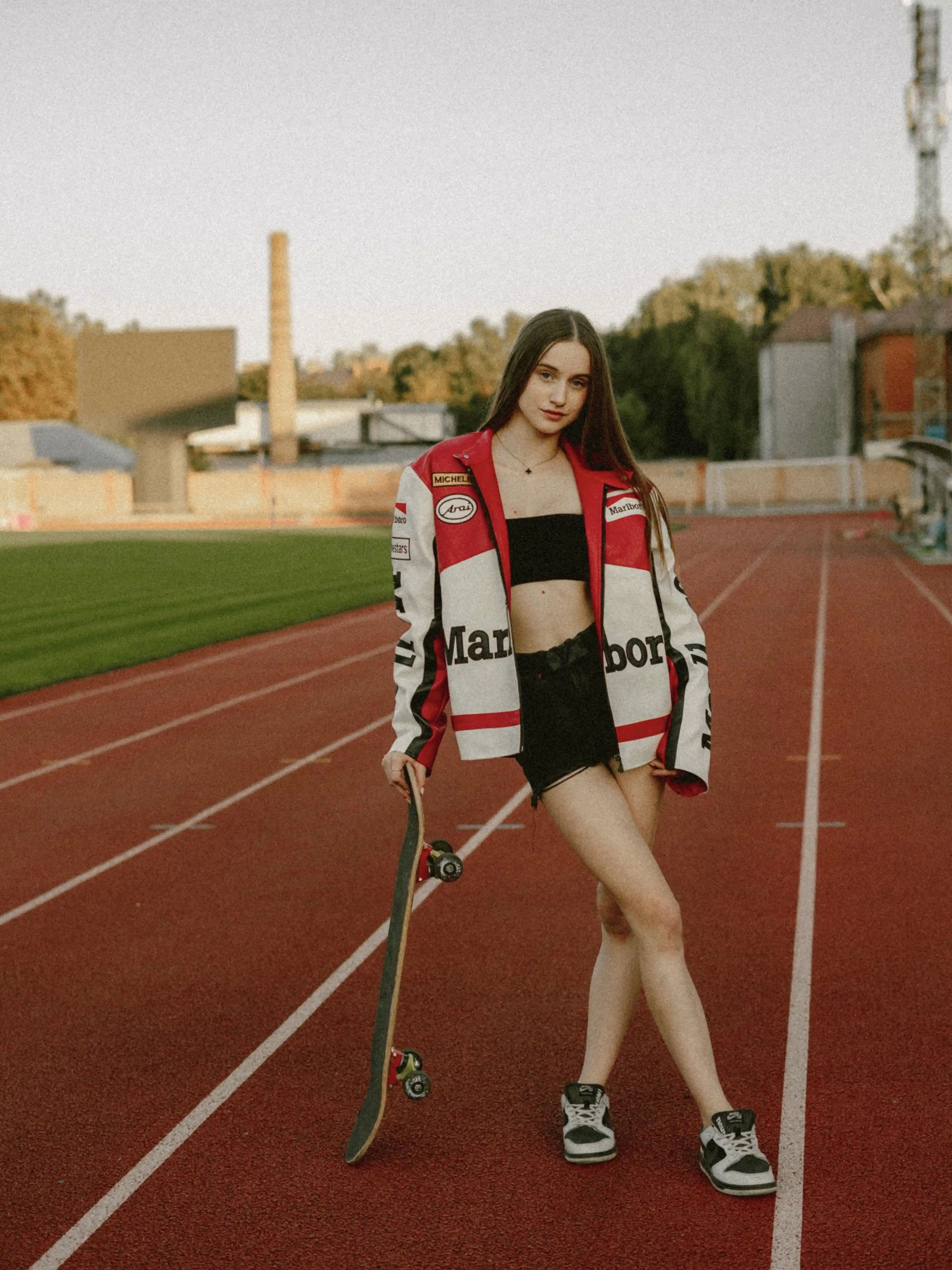 Назва моделі 3