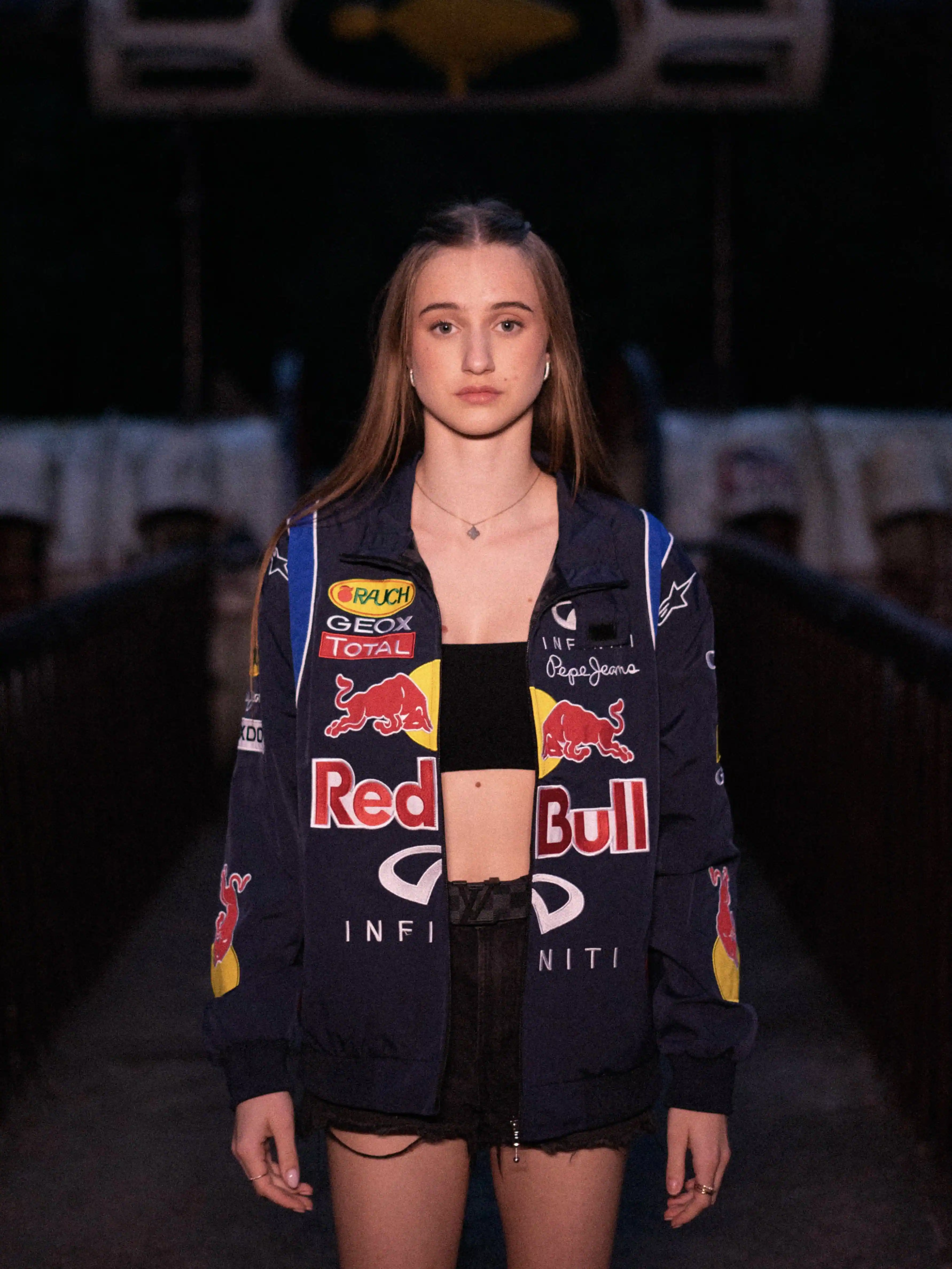 Назва моделі 4